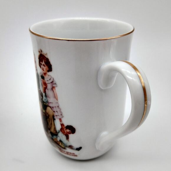 Vintage Norman Rockwell Mug The Cobbler Gold-Gilded 1982 New in Box Collectible - Picture 4 of 7